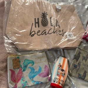 Tote bags and travel bags